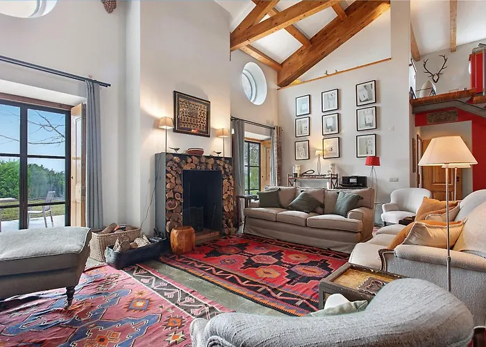 Big Red Barn - Spectacular * Óbidos