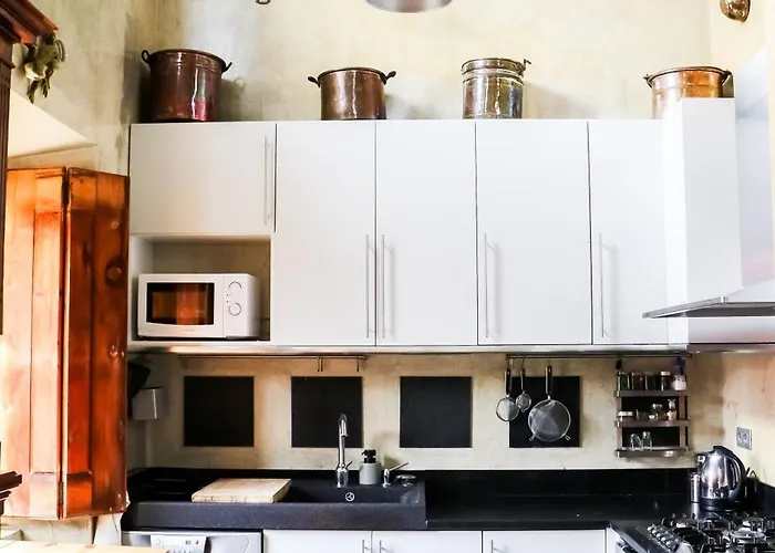 Big Red Barn - Spectacular Óbidos