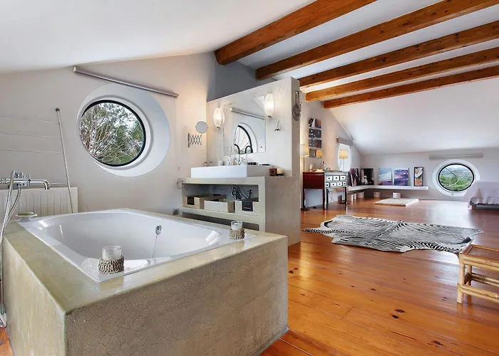 Big Red Barn - Spectacular Óbidos